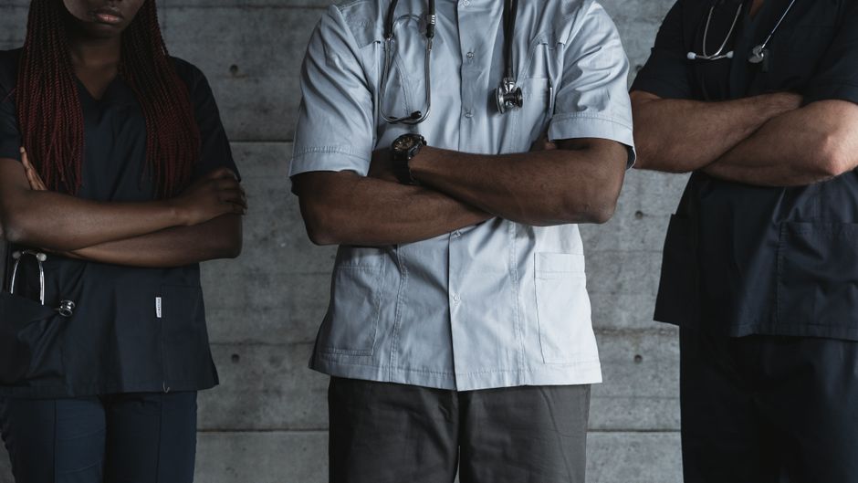 Grupa medicinskih stručnjaka